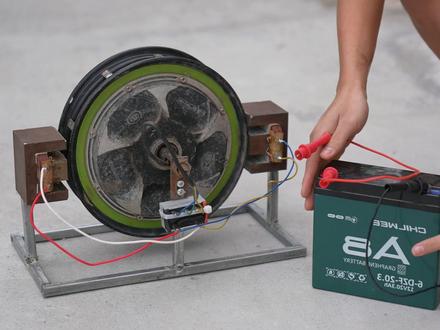 牛人用电动车轮,打造出一个7.2千瓦永动机,带动小型电器很轻松 #小发明 #永动机 #手工