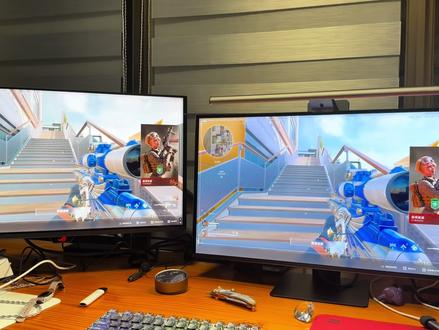 两个价差很大的显示器pk,小雪人除了接口少了一点,没其他问题啊,接口其实用的不多。#小雪人 #rog #4k显示器 #三角洲行动 #游戏