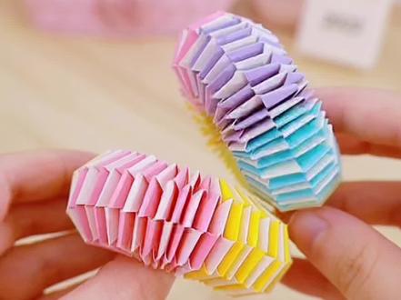 星星纸做的无限循环翻翻乐也太解压了吧,快艾特你的姐妹给你安排#手工 #折纸