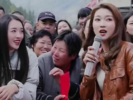 @渝东大舞台(主账号) @渝东大舞台~程妖精 @渝东大舞台(辫子歌) @小凯歌