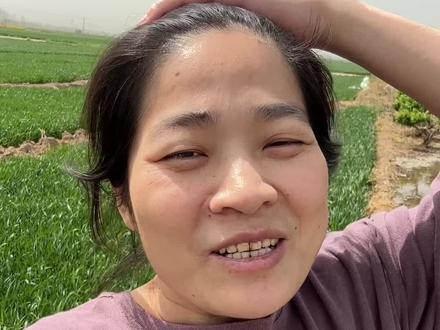 去年我以为减到位了就成功了,可是事实不是这样,吃美食就会胖,一直控制就会维持着,可是胖的时候不敢吃,现在瘦了还不能吃是不是有点冤枉,我现在还是觉得过吃吃减减比较开心呢,你觉得呢#记录减肥生活#减肥打卡#减肥日常#减肥逆袭