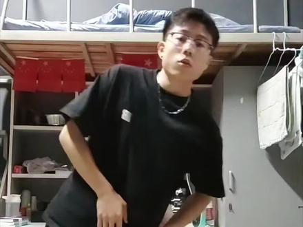 铅球蹬不上力的同学看过来,一个简单的思路
#铅球教学 #铅球