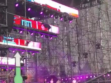 郭采洁声音超独特啊!#成都草莓音乐节