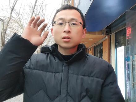 阴天下雨后视镜看不清楚了,学会这个方法再也不用担心了。 #倒车镜 #镜片 #学点养车知识 #防雾 #雨刮 #养车 #电动车