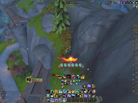 魔兽世界正式服新号猎人,捕捉灵魂兽阿拉丹 在魔兽世界中的11.0中我们接到希利苏斯战役任务后,持续做任务,做到一个任务【呼叫驭雷者】去副本驭雷巢穴完成的时候,我们顺便可以捉到这个宝宝。当然也可以是随机副本驭雷栖巢,就是需要队伍人稍微等待下,因为我没有打过这个本,提前看过攻略,做这个任务的时候,npc让随机这个本,我就进了,没拿锤子,但是发现随机的队伍都是npc(非玩家),等我打完本后没有交任务,我想那是不是可以放弃再来一次,这样就不用真随机玩家队伍,让他们等待了,这样我就出去拿锤子,放弃任务,又进了一次副本驭雷栖巢。因为第一进这个本,路线不熟,开始找了半天路。后面顺利捕捉到,目前已经双灵魂兽了。打完第一个boss,跳下去,捡起羽毛,跳到最底,从左侧楼梯上平台,就可以看到【阿拉丹】在天上飞,确保解散宝宝,并且没有超数后,选中它使用【虚痕风暴之锤】,等它落地就可以抓了。
#魔兽世界国服20周年庆 #魔兽世界攻略 #魔兽世界实况 #魔兽世界杂谈#魔兽世界