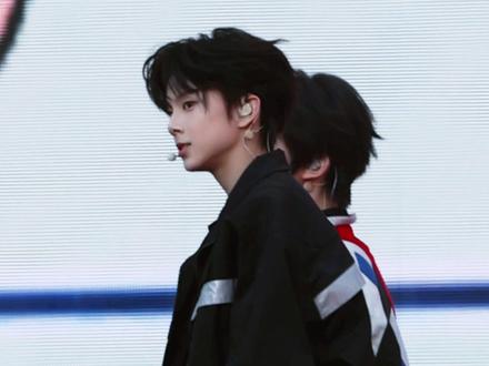 《适合,不适合》20251226
陈思罕#陈思罕 #tf家族 #tf家族四代 #tf家族新音