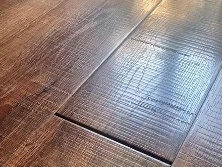 家里木地板缝隙反复出现,看看如何彻底解决#木地板缝隙修复#家庭随拍