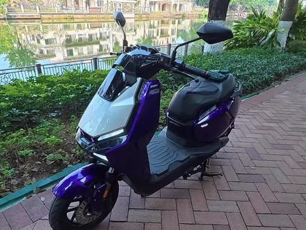 沉浸式自己动手,我的小牛FX更换JS前面盖 装上去后我的这台紫色FX有多了几分姿色!
#小牛电动 #小牛FX风速 #小牛FX #Justsomething #摄影东木亢