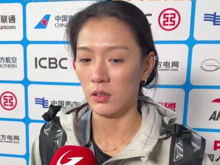 陆佳雯获女子跳高银牌 “技术磨合还不够 接下来边学边训” 作为上一届全运会的女子跳高冠军,上海选手陆佳雯在今天的决赛里跳出了1.87m的好成绩,但遗憾的是没能卫冕,最终拿到银牌。#十五运会 #女子跳高 #田径