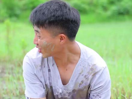 泥鳅钻豆腐你们吃过吗?可好吃了呢😁#农村美食 #我的乡村生活 #跟着抖音学做菜