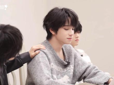 王橹杰飙戏中 影帝在家暂时失去五秒意识#王橹杰 #TF家族 #适合不适合