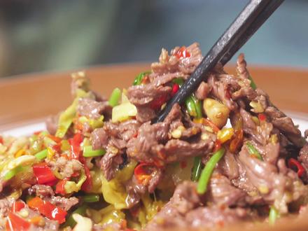 #健康湘菜品质之选 健康湘菜是什么?是对食材的本味追求!吃有机,更健康!#抖音美食创作者 #健康湘菜 #巡湘记 #上海湘菜人气王