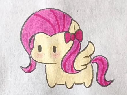 小马宝莉简笔画 Q版柔柔教程 简单又漂亮,Q版柔柔简笔画
#小马宝莉#小马宝莉简笔画 #柔柔 #柔柔小蝶 #小马宝莉柔柔
小马宝莉简笔画画法,3-8岁儿童简笔画教程,柔柔小蝶可爱简笔画