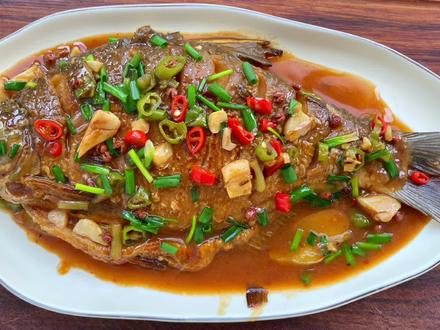 家庭版红烧武昌鱼,又名鳊鱼,简单好做,鲜香入味,下饭又美味 #在家做美食 #家常菜 #美食教程 #鱼 #红烧鱼 #鳊鱼 #武昌鱼做法 #鱼的做法