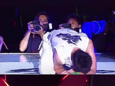 大家注意,上面才是原版。#音乐现场 #ktv正确打开方式