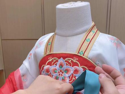 汉服腰带双耳结系法,超简单慢动作教程,看了照着系一遍就会啦#汉服穿搭#穿汉服教程#童装直播