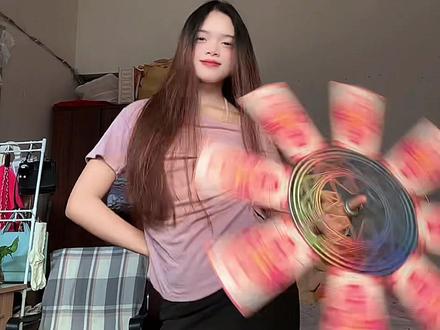#转盘摇 #舞蹈 #翻跳 周一周一呆若木鸡