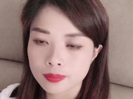 大家千万不要相信什么大牌打折,专柜撤柜,什么厂家清货只需一折都是骗人的,什么支持专柜验货都一群正大光明的骗子