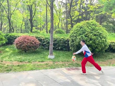 华柔健身套路第十八套《中国觉醒》分节教学——第十一节(难度版)@华柔柔力球@华柔优品#华柔柔力球#华柔优品#中国觉醒