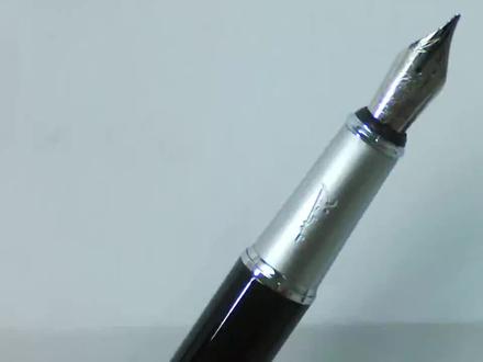 2020-12-17 13-40-50钢笔的握笔技巧