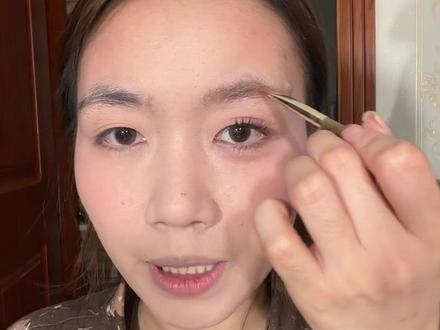 看完这个视频,一个月不用刷抖音了……😅 #我的春日粉彩妆容公式 #粉彩妆 #妆前妆后