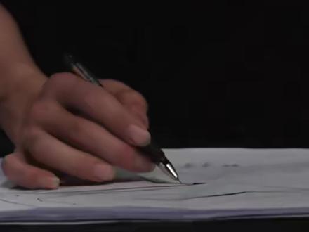 张雪夺冠炸出幕后资本!浙创投为何敢砸9000万,投一家亏本企业?#零距离看懂财经 #张雪 #张雪机车 #浙创投 #创业