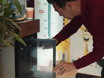 给你你就拿着,谁让我是父亲,你是儿子呢! #来抖音商城选好礼 #贴心好礼