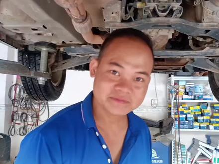 #抖音记录修理工的日常 #汽车保养与维修 五菱宏光s拆装发动机后水管