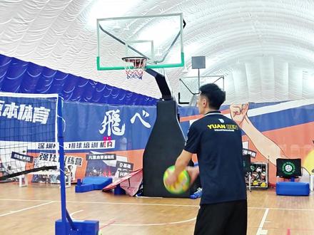 隐蔽又有效的进攻🏐今天教你气排球勾手扣球 隐蔽又有效的进攻🏐今天教你气排球勾手扣球#气排球 #气排球扣球 #气排球教学 #体育 #排球