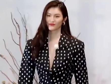 每个孩子都该被温柔对待”:何穗的发声,是给世界的提醒》