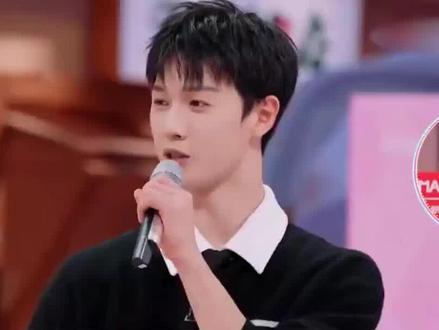 李昀锐孟子义撕名牌路透引爆全网#娱乐八卦新闻娱乐明星 #娱乐新闻明星资讯 #独家爆料 #互联网资讯 #新闻娱乐明星八卦