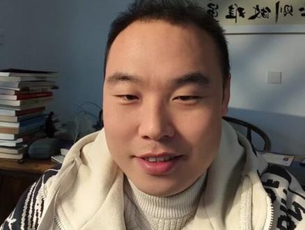 今天我给大家很认真地分析一下黄金…