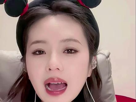 《好日子》 戴这发饰也太好看了! #头饰发饰 #美女的日常
@吴采乐
今天是个好日子,
千金的光阴不能等。
明天又是好日子,
赶上盛世咱享太平。
#中国好声音 #好听经典歌曲百听不厌
#丙午马年正月初一