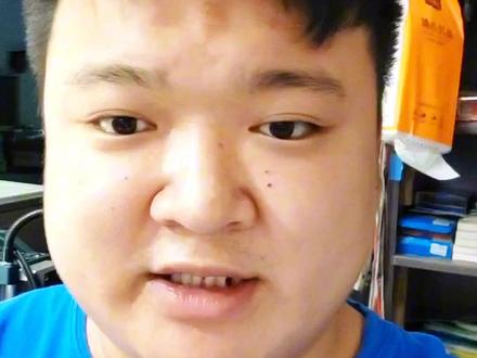 华为mate30屏幕出线条维修,屏幕出线一定要早修,晚了会有老化线就是烧屏了#爆屏修复 #压排 #华为 #技术分享