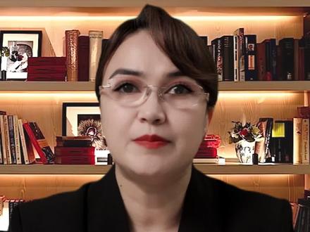 合同纠纷:手印的正确按压技巧 在法律实践中,手印作为一种个人身份的证明和合同签订的确认手段,其重要性不言而喻。然而,有些人为了逃避法律责任,可能会在签订合同时故意采取一些手段,如扭动手指,以期使得手印失去效力。本视频将揭示这种行为的识别方法和法律后果,帮助您防范和应对此类欺诈行为。故意扭动手印的手法:揭示那些故意在按手印时扭动手指以期手印无效的手法,以及这种行为的隐蔽性和识别难度。
识别与验证:提供专业的识别技巧,包括如何通过对比指纹细节、手印的清晰度和一致性来确定手印的真实性。
法律后果:讨论故意使手印无效的法律后果,包括可能面临的民事责任和刑事责任#合同 #二手房 #法律咨询 #买车 #维语配音