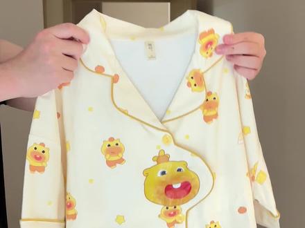 满足你们所有需求设计出的水豚噜噜纯棉睡衣!真的是既舒服又好看啊~
zj #水豚噜噜 #噜噜 #睡衣 #纯棉 #睡衣推荐