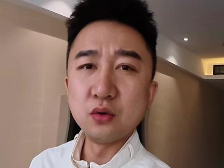 河南睢县的大哥大姐们快帮我推荐一下。 第一次来这里吃什么喝什么就等你们给我推荐了~