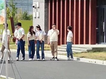 跑男14第7期路透炸了!7常驻3飞行,4v6卧底战直播剧透拉满