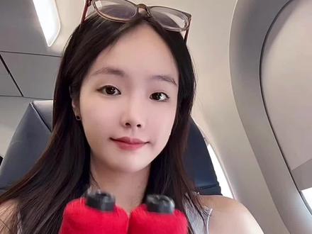 红色小番茄🍅包包~ 今天是红色的小番茄一枚🍅
线材是硬挺有型的滑芯线
色号 红色
钩针4.0
用量2团#vlog日常 #我的手工作品 #手工 #编织包 #手工diy