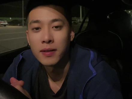 他说他很爱你 却可以权衡利弊后放下你 他考虑了未来 考虑了父母 却唯独没有考虑你 你说什么是爱 #emo #文案 #权衡利弊后的选择 #放弃 #女孩