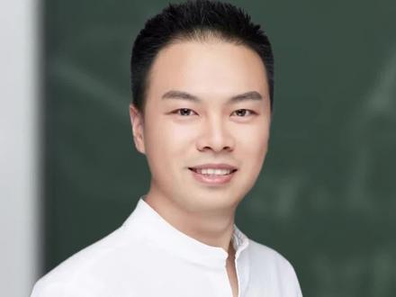 做完型填空第一遍一个空都不要填。#英语