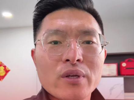目前咱单县初三在册同学大概有一万五左右,后天的一模考完会有全县排名,好多家长和同学都很紧张也很期待,为了咱们能顺利的完成一模,下边的五个不起眼嘞小事咱一定要注意一下一模的真正价值不是分数,而是找出问题,然后把这些问题给攻克掉,这才是一模的真正价值#单县 #初中生 #中考 #单县万聪英语 #真实生活分享计划