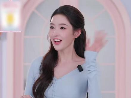 直播进行时!王玉雯在秘密世界等你,爆款产品 + 惊喜福利,蹲住别走开!#王玉雯 #秘密世界