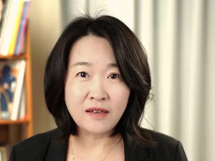 你是奶奶带大的还是姥姥带大的?你知道奶奶带大的孩子比姥姥带大的孩子更容易抑郁吗?#奶奶带娃#姥姥带娃#老人带娃#家庭教育