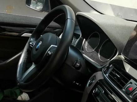 宝马X1安装行车记录仪接线视频