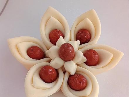 枣花馒头就这样做#花样面食#面食制作分享#面食#枣花馍#年夜饭 枣花馒头就这样 做简单好看动手做起来吧