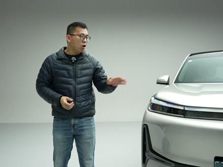 吉利银河M9八千公里用车体验,喜忧参半 这台吉利银河M9是我们自费购买的长测车,到手五六个月时间开了八千公里左右,而这辆车热度也是一直居高不下,所以我们决定来一个阶段性用车体验总结,看看这么长时间开下来,这辆吉利银河M9体验究竟怎么样!#这台吉利银河