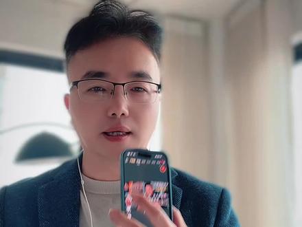 抖音里一台手机拍视频唱歌录歌出新方法了,赶紧试试,超简单#合拍唱歌 #合拍唱歌视频 #抖音唱歌拍视频 #一台手机抖音唱歌拍视频