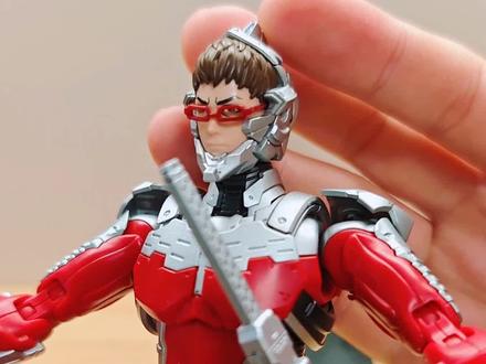 谁家奥特曼长了个人脸? #新奇特玩具 #机动奥特曼 #奥特曼拼装玩具 #潮玩手办 #奥特曼积木人