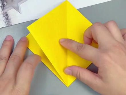 来做一个双响手里炮,看一看家人的反应,会很有趣的哟#亲子手工 #手工diy #折纸